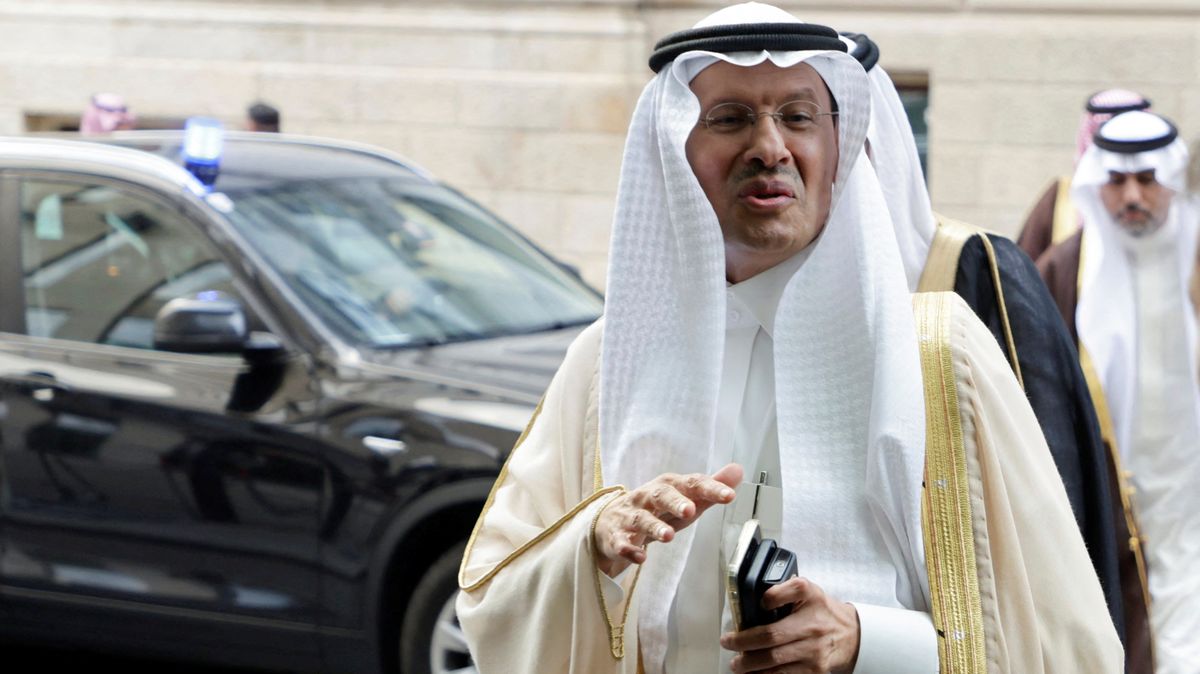 Saúdské Arábii se nelíbí levná ropa. Omezí dodávky o milion barelů denně